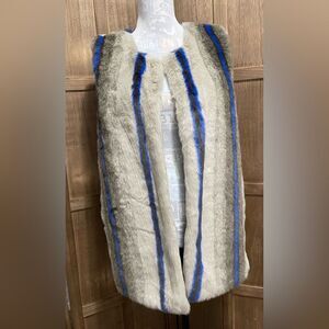 NWOT Freeway faux fur beautiful gray/blue striped vest.